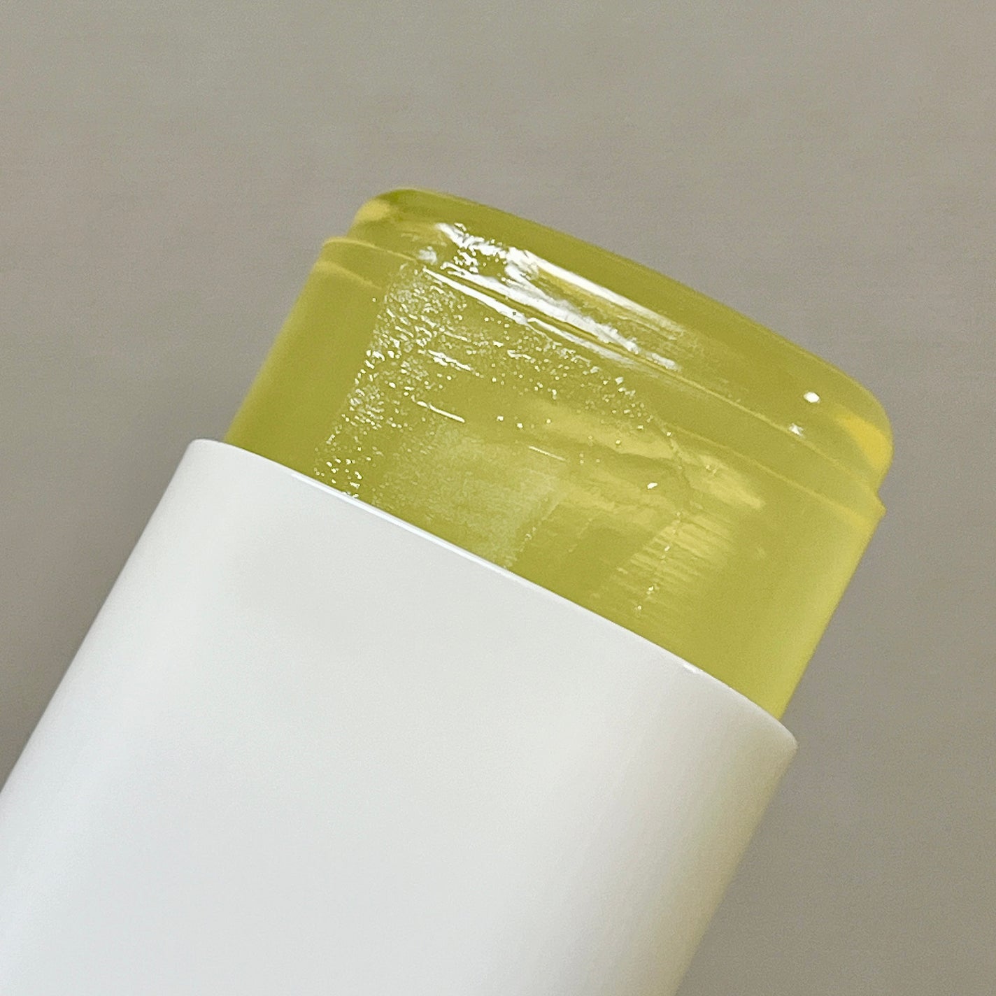 アピュージューシーパン UV スティック(パインアメ)/A’pieu/日焼け止めスティックを使ったクチコミ(3枚目)