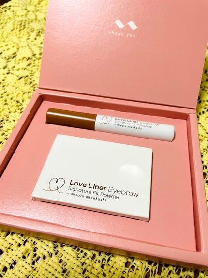 シグネチャーフィットアイブロウ 水越みさと監修セット アンバーテラコッタ(眉マスカラ) X ルビーショコラ(眉パウダー)/ラブ・ライナー/メイクアップキットの画像
