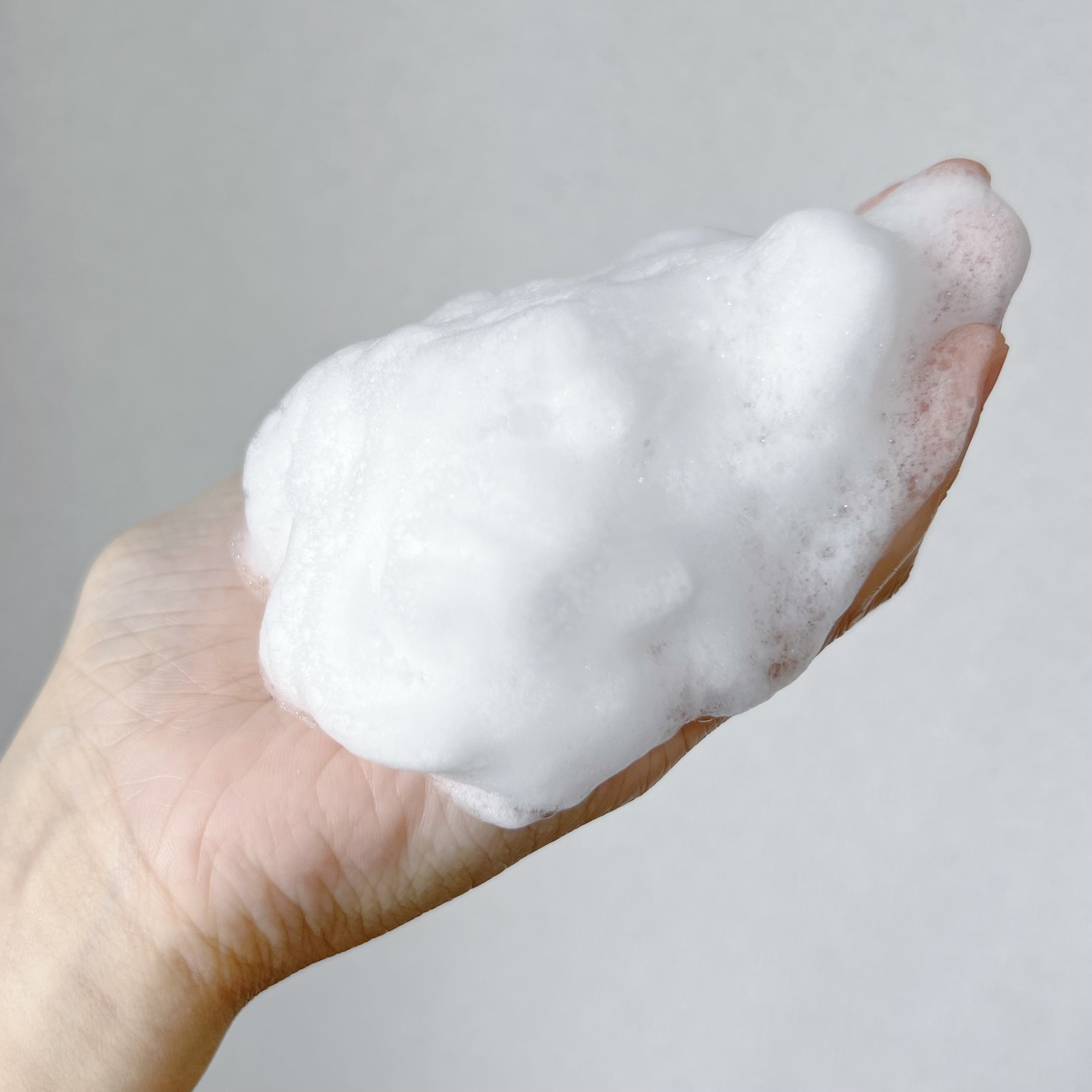 クリームケア ボディウォッシュ W保水美肌 リラクシングソープの香り 本体 470ml/ニベア/ボディソープを使ったクチコミ（3枚目）