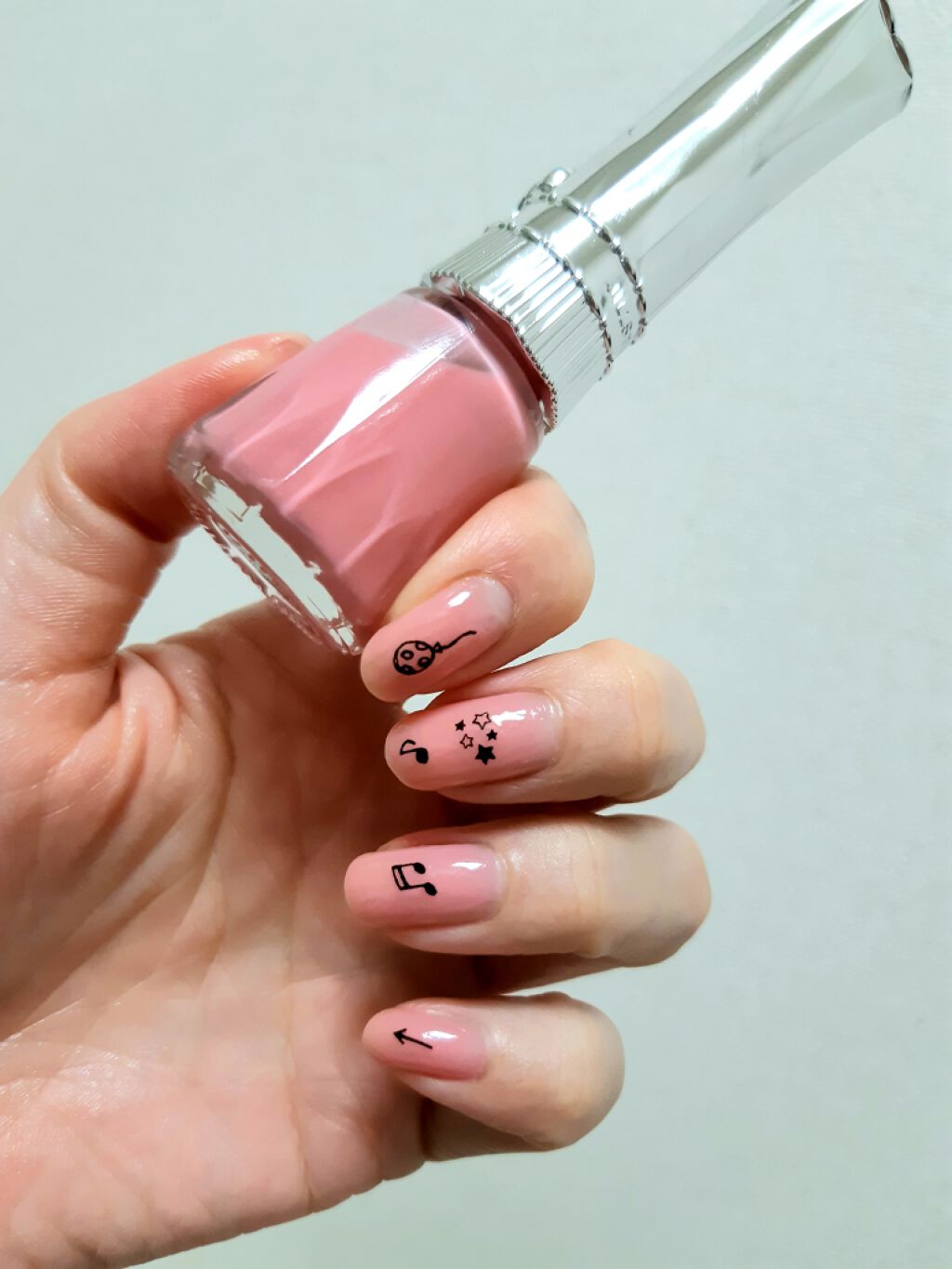 ネイルラッカー R/JILL STUART/マニキュアを使ったクチコミ(1枚目)