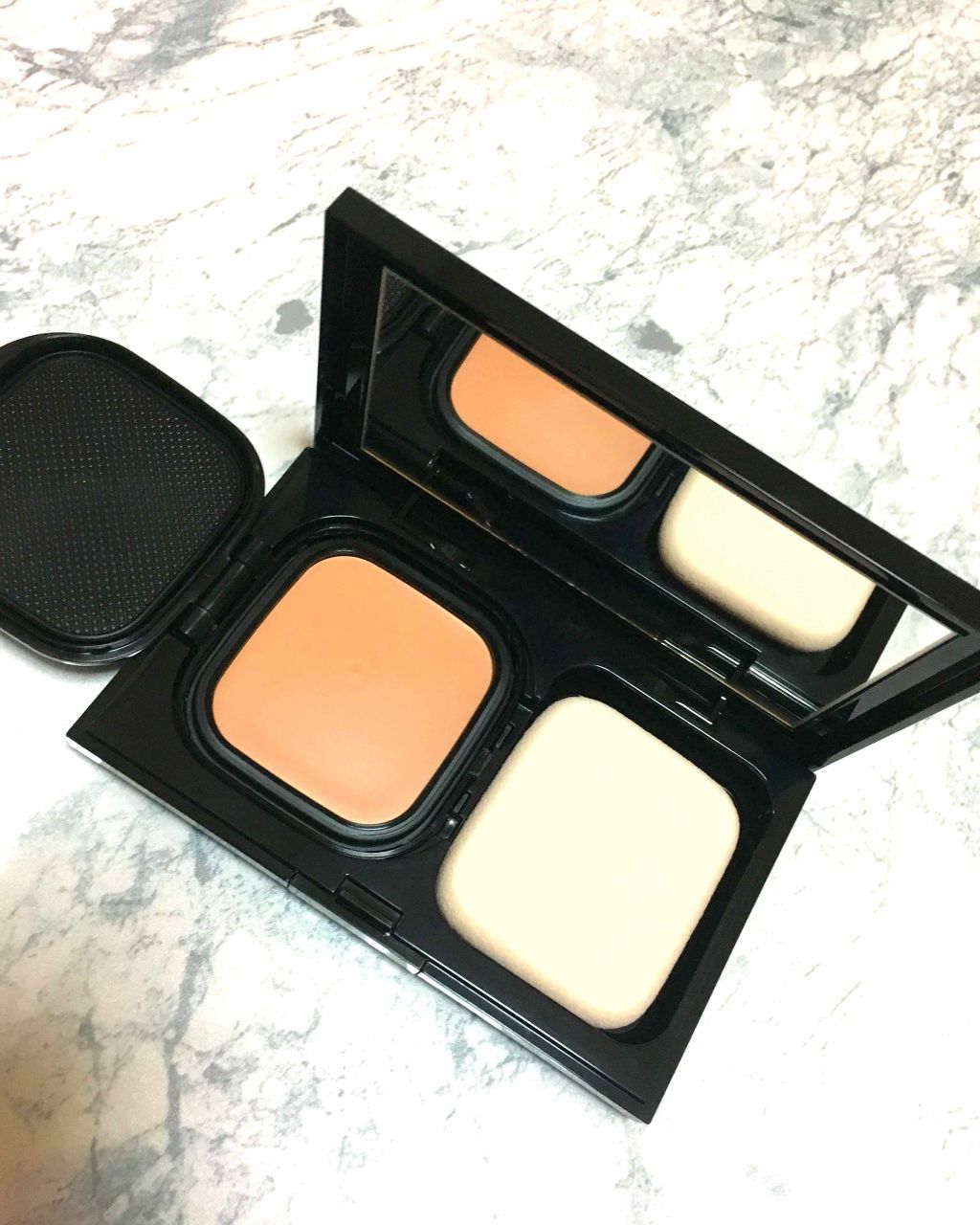 フレーム フィックス モイスチャライジング ソリッド ファンデーション/SUQQU/クリーム・エマルジョンファンデーションを使ったクチコミ(2枚目)