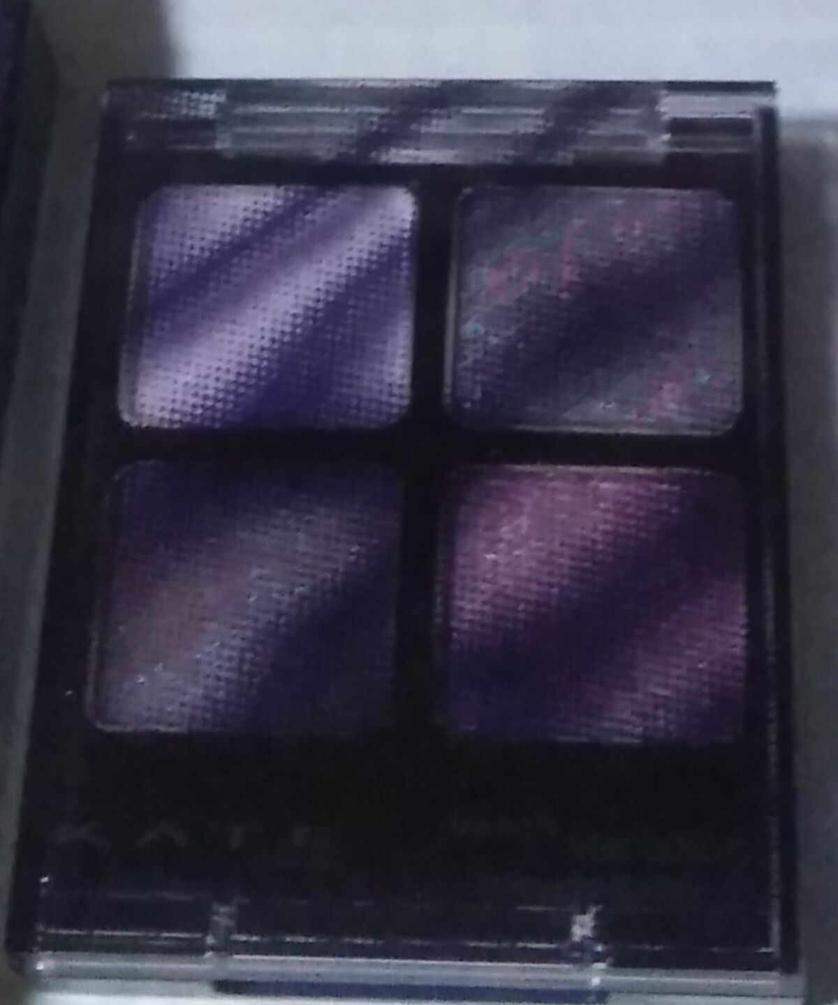 ビーチバカンスグリッターパレット/KATE/アイシャドウパレットを使ったクチコミ（2枚目）