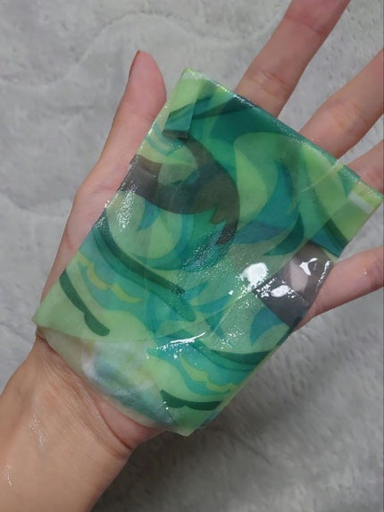 SNP アニマルフェイスマスク ドラゴンのクチコミ「SNP アニマルフェイスマスク ドラゴン
クセ強マスクのレビュー🤣
別商品を購入した際にお.....」(2枚目)