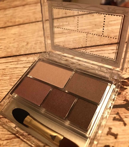 パーフェクトマルチアイズ/キャンメイク/アイシャドウパレットを使ったクチコミ(2枚目)