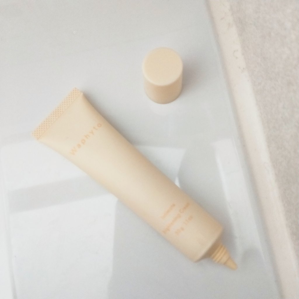 インティメイト ブライトニングクリーム/Waphyto/デリケートゾーンケアを使ったクチコミ（3枚目）