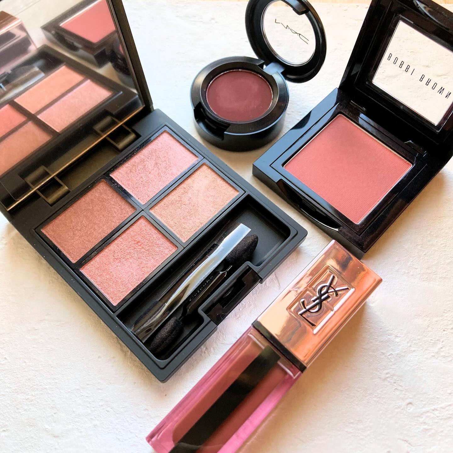 スモール アイシャドウ アイム イントゥ イット/M・A・C/単色アイシャドウを使ったクチコミ（1枚目）