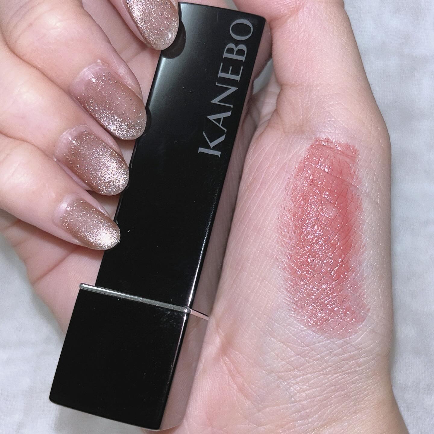 ルージュスターヴァイブラント/KANEBO/口紅を使ったクチコミ（1枚目）