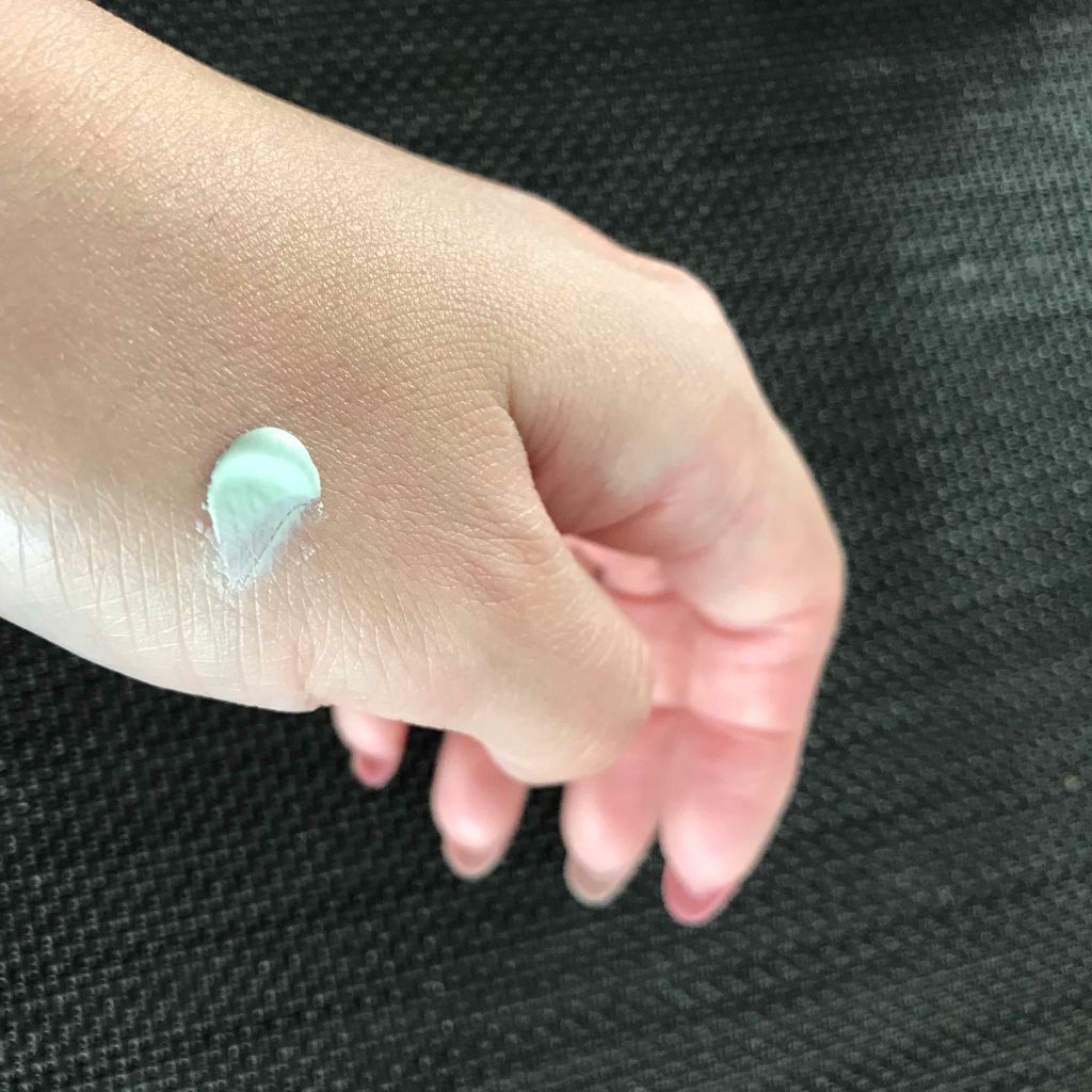 エアコットンメイクアップべース /THE FACE SHOP/化粧下地を使ったクチコミ（2枚目）