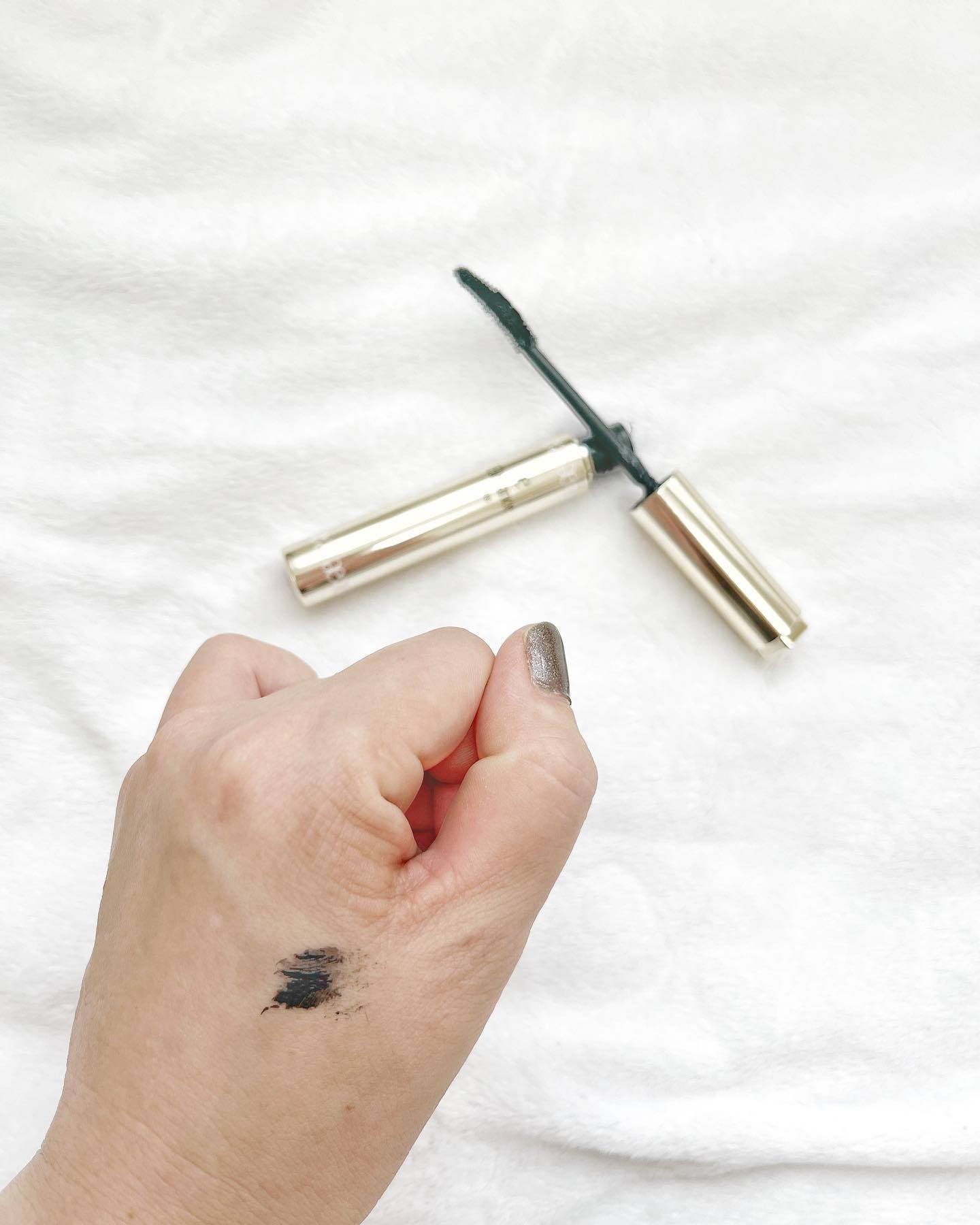 エレガンス グラヴィティレス マスカラ BK10/Elégance/マスカラを使ったクチコミ（3枚目）