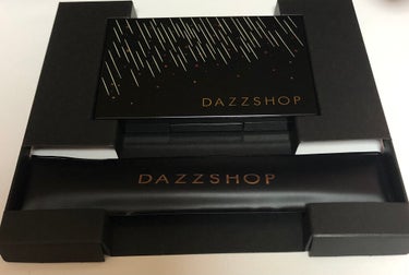 HOLIDAY EYESHADOW PALETTE /DAZZSHOP/アイシャドウパレットを使ったクチコミ（1枚目）