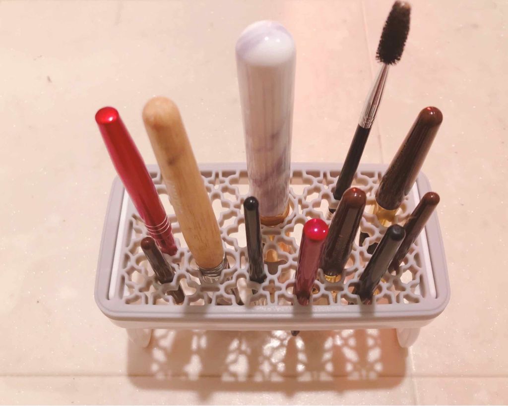 メイクブラシ専用クリーナー/DAISO/その他化粧小物を使ったクチコミ（2枚目）