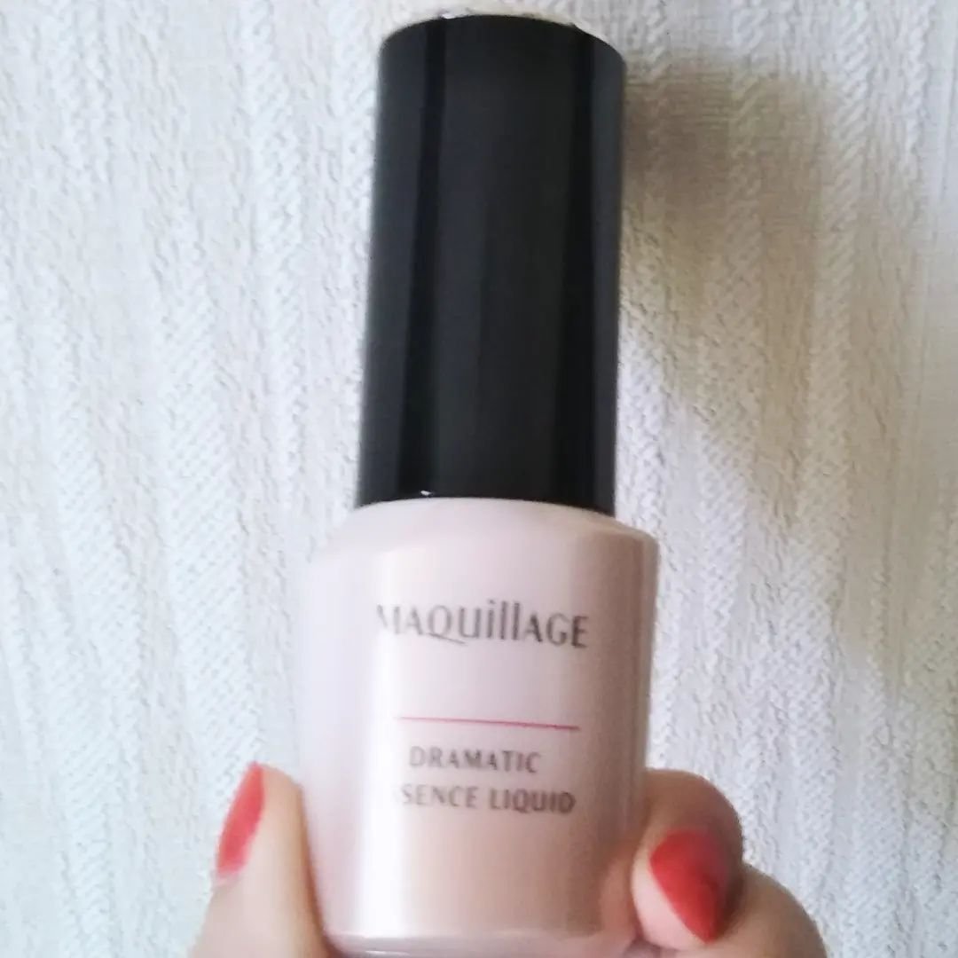 ドラマティックエッセンスリキッド/マキアージュ/リキッドファンデーションを使ったクチコミ（3枚目）