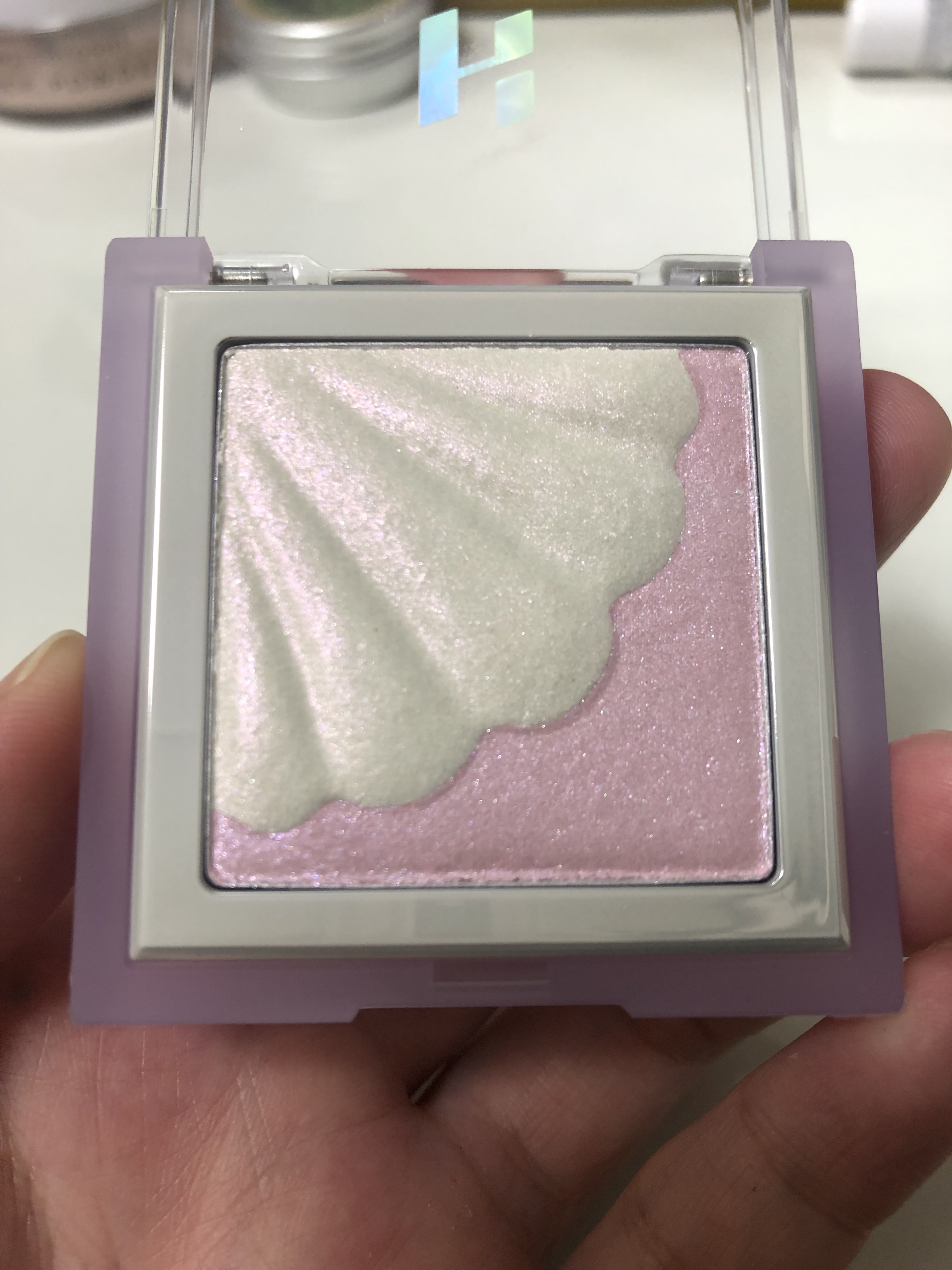 シェルグロウハイライター #01 オーロラ・ナクル/HOLIKA HOLIKA/パウダーハイライトを使ったクチコミ（2枚目）