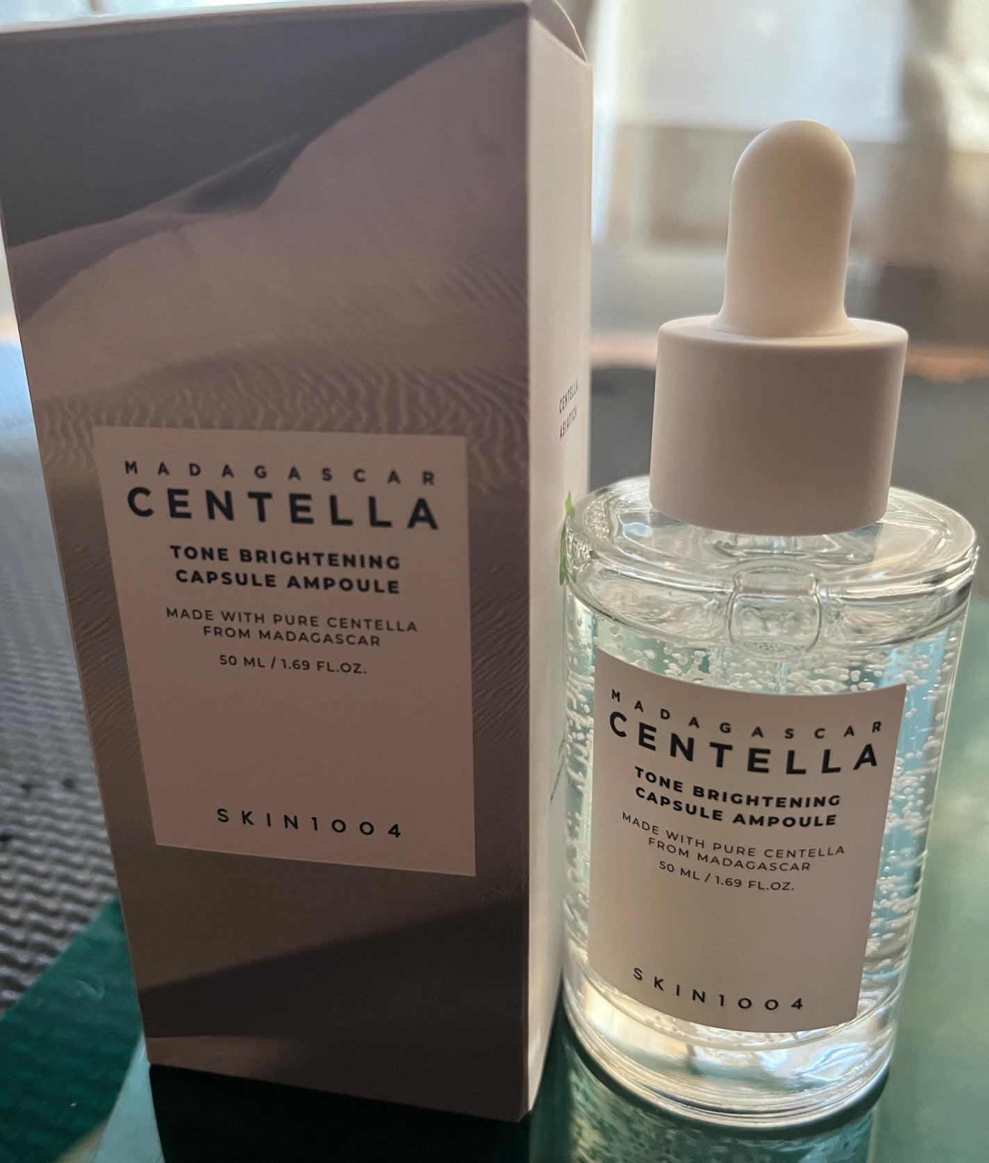 ゆずひな on LIPS 「パッケージかわいいのはポイント高いです!机の上に置いてあるだけ..」(1枚目)