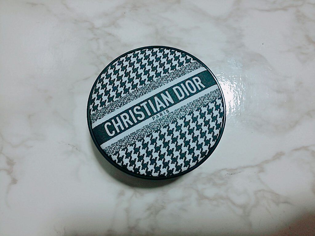 ディオールスキン フォーエヴァー グロウ クッション 2N ニュートラル <ニュー ルック エディション> (数量限定品)（生産終了）/Dior/クッションファンデーションを使ったクチコミ（1枚目）