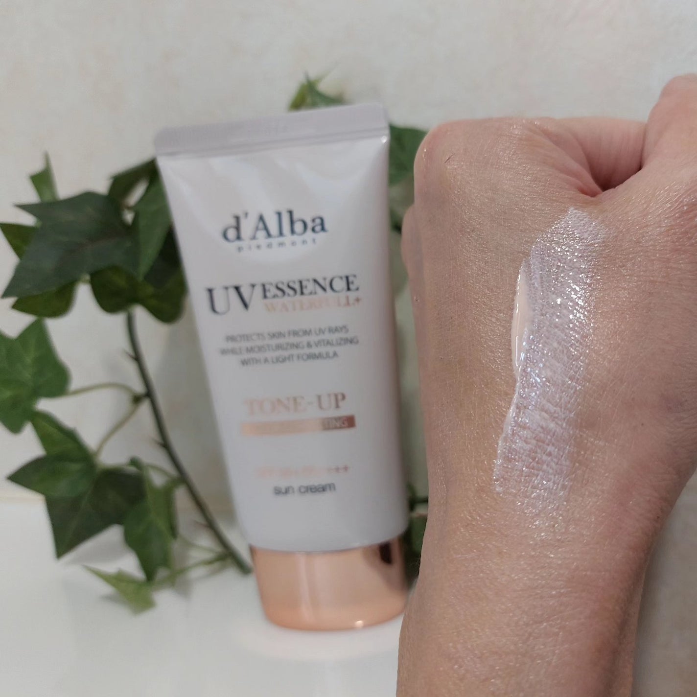 ウォータフルトーンアップサンクリーム/ダルバ/日焼け止めクリームを使ったクチコミ(3枚目)