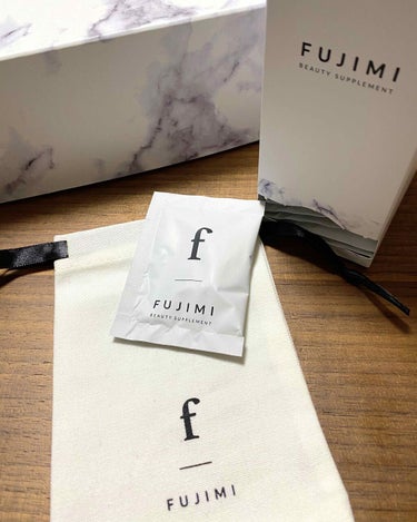 #FUJIMI #パーソナライズサプリメント「FUJIMI(フジミ)」

毎日マスクしているせいか、ニキビできたり肌の調子が悪い…
スキンケアは色々試しているのですが、インスタの広告でこちらを見つけて「