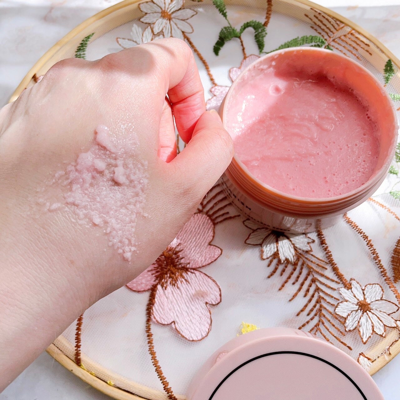 Q+Me スウィート ボム タラソ スクラブ/AGARISM/バスト・ヒップケアを使ったクチコミ(8枚目)