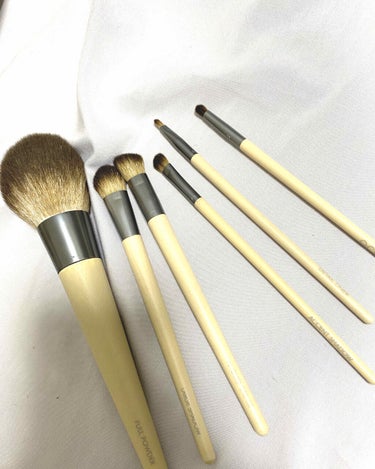 Daily Defined Eye Brush Set, 5 Piece Set & Storage Tray/EcoTools/メイクブラシを使ったクチコミ（1枚目）