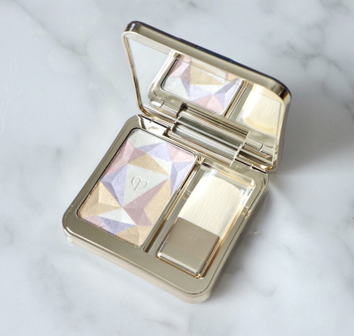 ル・レオスールデクラ /クレ・ド・ポー ボーテ/パウダーハイライトを使ったクチコミ（2枚目）