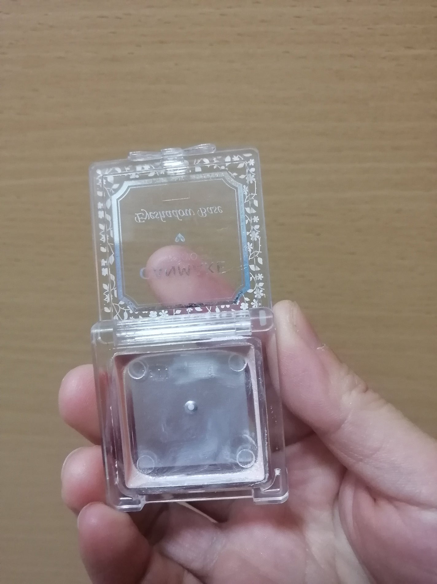 アイシャドウベース/キャンメイク/アイシャドウベースを使ったクチコミ(3枚目)