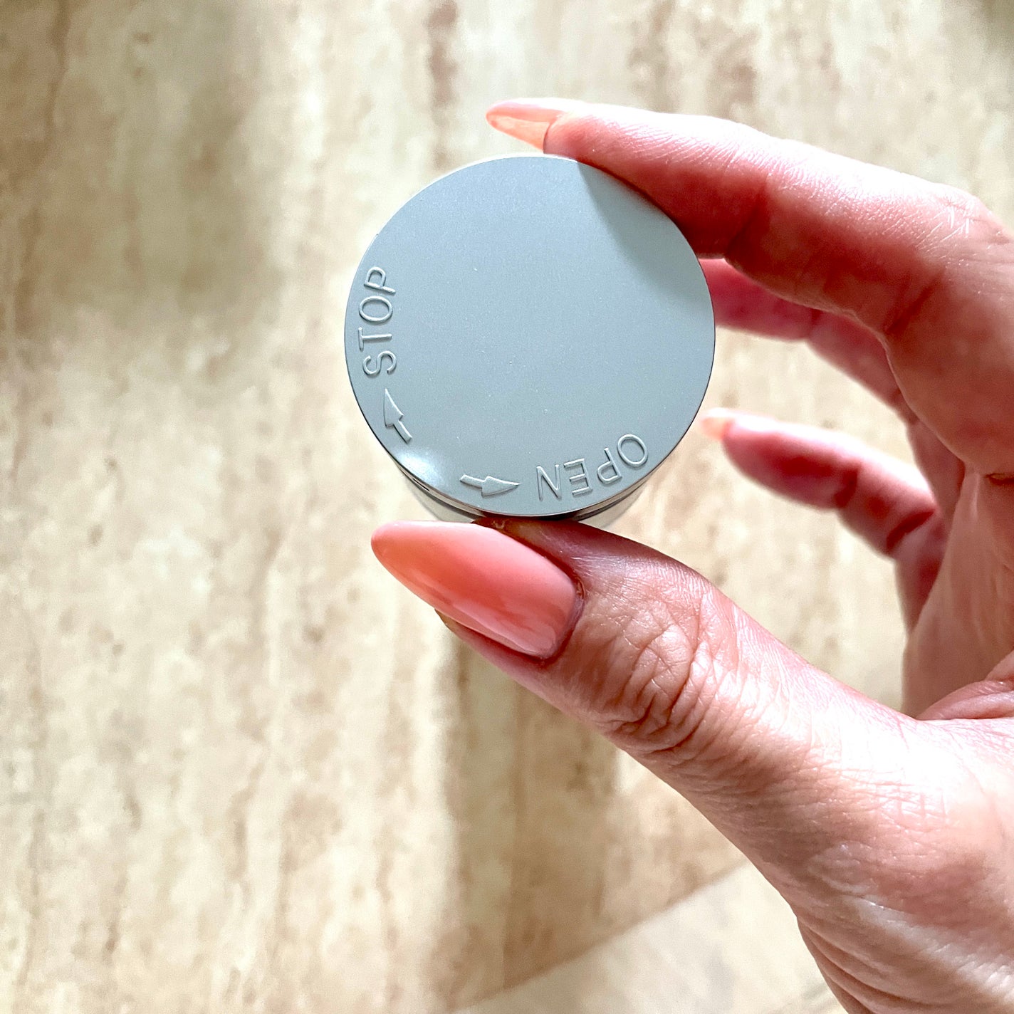 モレキュラーリペアヘアセラム/MQURE/アウトバストリートメントを使ったクチコミ(2枚目)