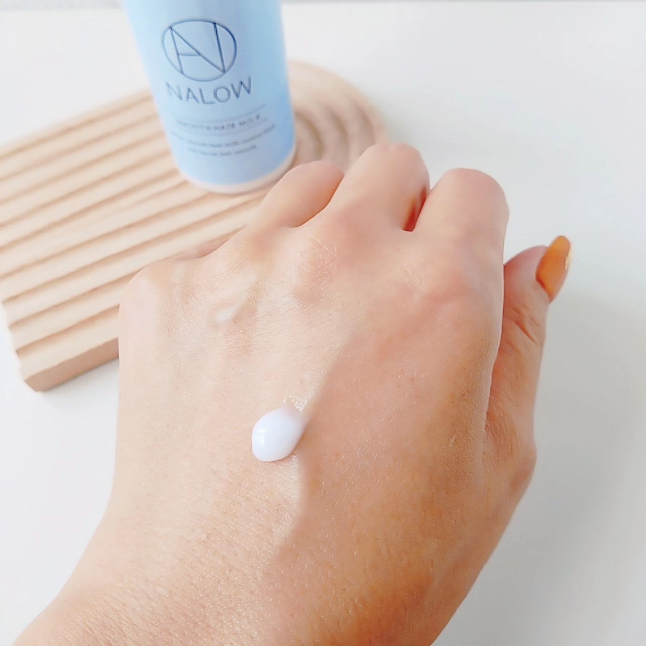 ナロウスムースヘアミルク/NALOW/ヘアミルクを使ったクチコミ（2枚目）