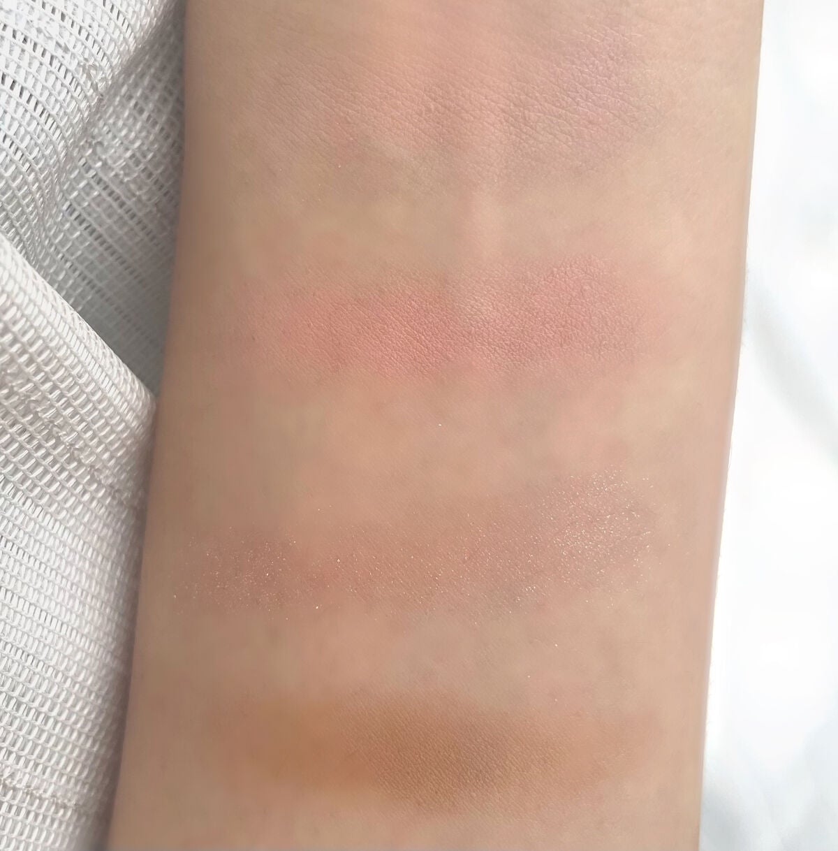 ベターザンアイズ/rom&nd/アイシャドウパレットを使ったクチコミ(3枚目)