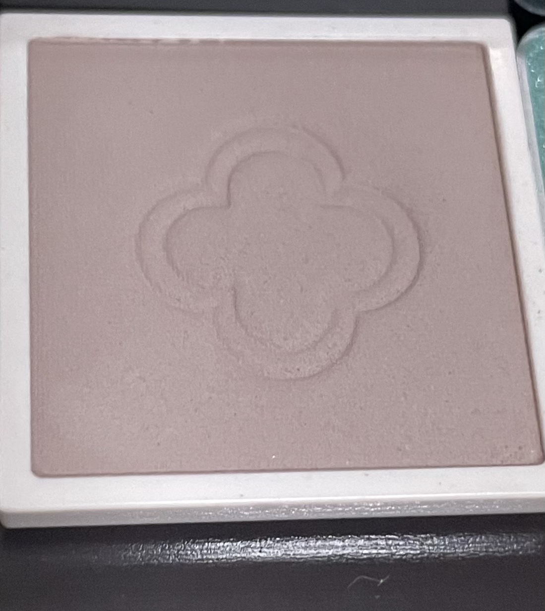 マイトーンクチュール MT04 アッシュ/キャンメイク/メイクアップキットを使ったクチコミ（1枚目）