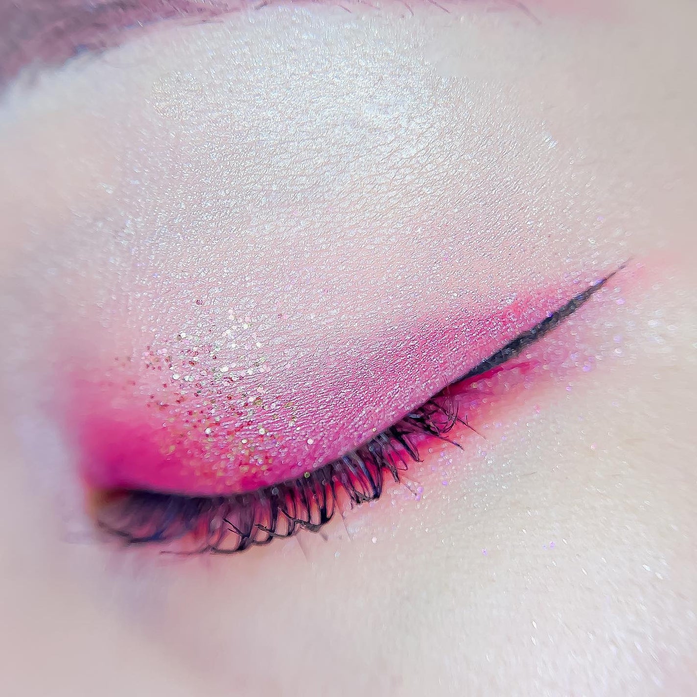 スキルレスライナー/LUMIURGLAS/リキッドアイライナーを使ったクチコミ(8枚目)