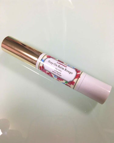 【キャンメイク ステイオンバームルージュ  T04】

こちらの商品は、赤茶カラーのリップになります💄
見た目は赤茶ですが、唇に塗ると元の自分の唇の色と調和がとれて、深みのある赤リップに仕上がります🐰💕