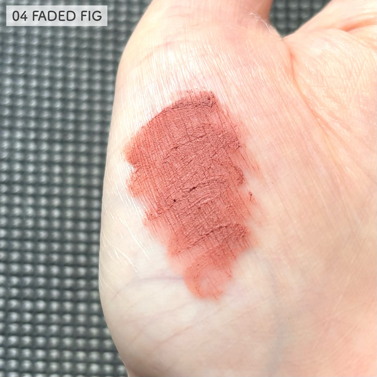 タイアップカバーティント 04 FADED FIG/MUZIGAE MANSION/リップティントを使ったクチコミ（2枚目）