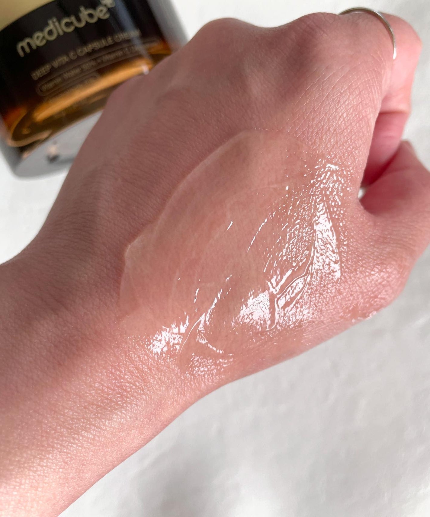 ディープビタCカプセルクリーム/MEDICUBE/フェイスクリームを使ったクチコミ(4枚目)