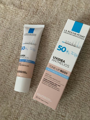 この度lipsさんを通して、
LA ROCHE-POSAYのUVイデア XL プロテクショントーンアップ ローズを頂きました✨

こちらの商品は、
紫外線などの外的要因から肌を守り、くすみをカバーして明