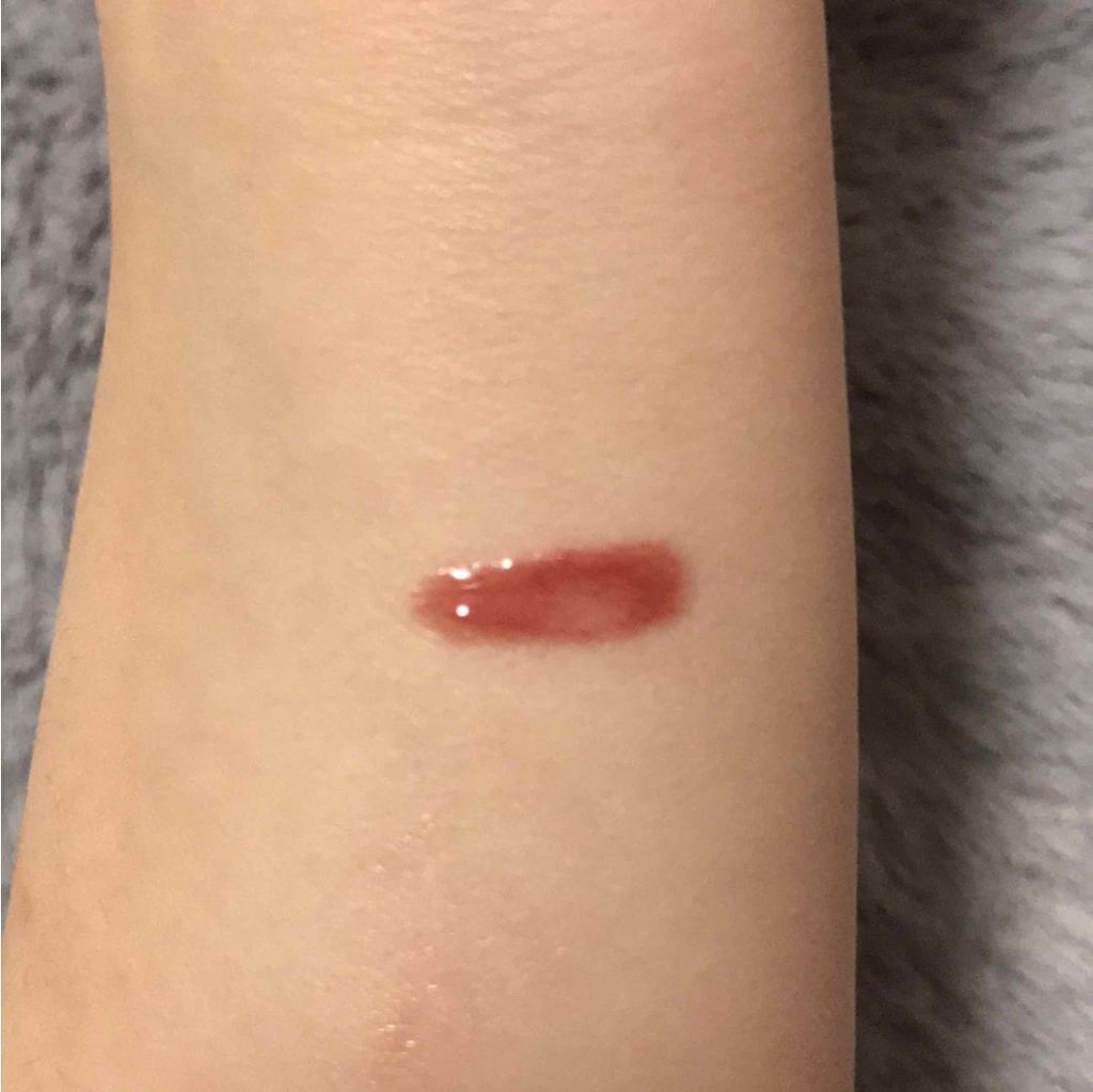 ハニーラスター r/ROAlív/リップグロスを使ったクチコミ（2枚目）