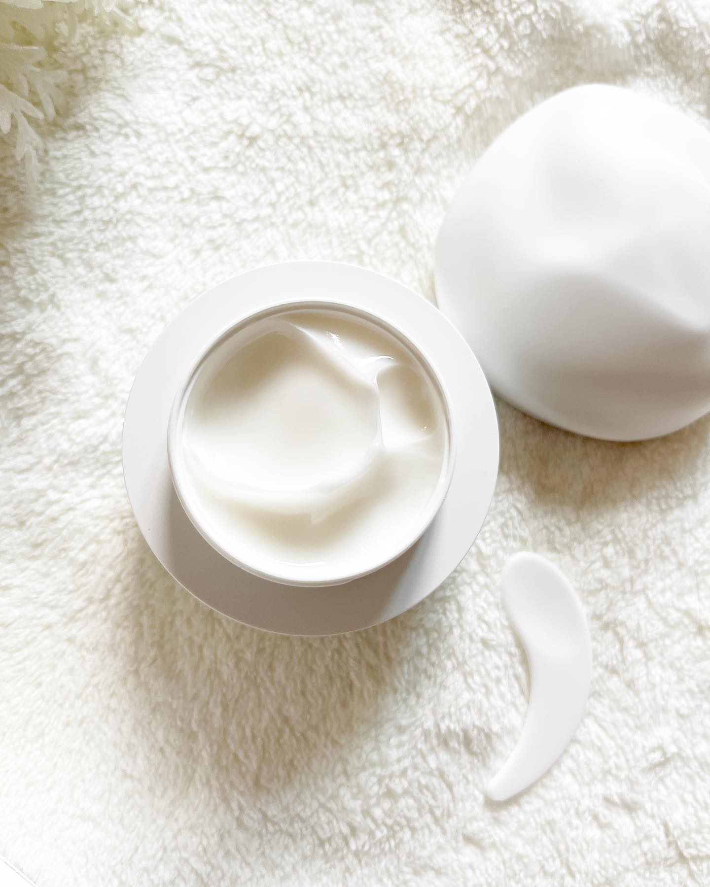 バイタル イン ジェジュ タイム リペア アイクリーム/ACCOJE/アイケア・アイクリームを使ったクチコミ（2枚目）