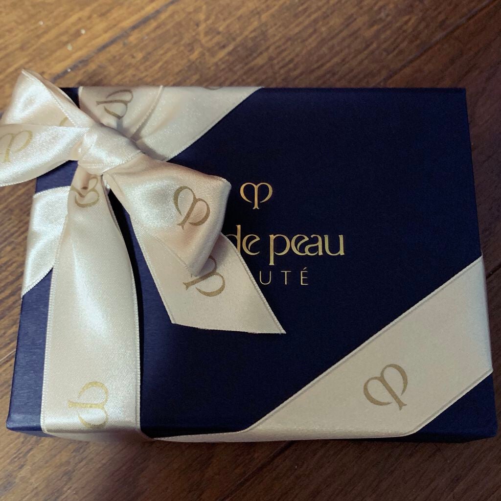 マニフィカトゥールレーブルn/クレ・ド・ポー ボーテ/リップバームを使ったクチコミ(1枚目)