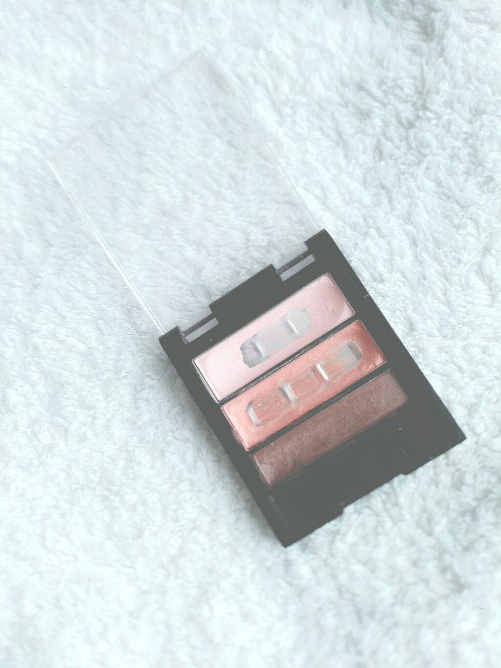 AT 3カラー アイシャドウ 02 ピンク/Art Collection/アイシャドウパレットを使ったクチコミ（1枚目）