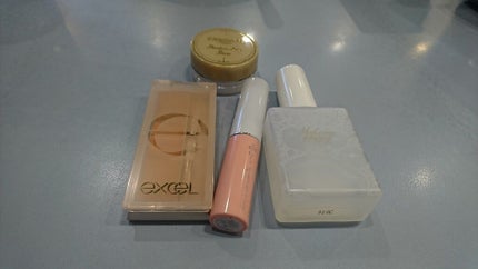 リップエッセンス(スティック) N/ettusais/リップケアを使ったクチコミ(2枚目)