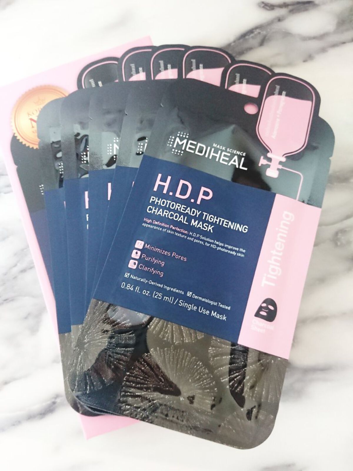 H.D.Pフォトレディータイトニングチャコールマスク/MEDIHEAL/シートマスク・パックを使ったクチコミ（1枚目）
