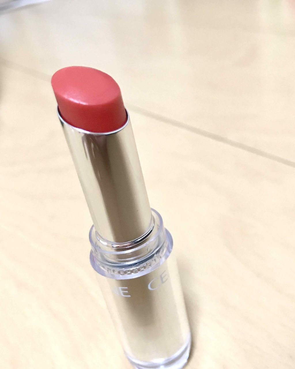 ラスティンググロスリップ/CEZANNE/口紅を使ったクチコミ（2枚目）