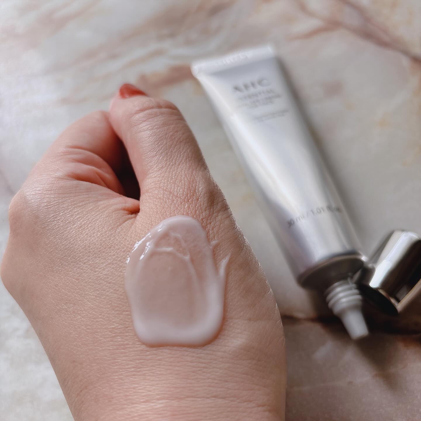 エッセンシャル リアル アイクリーム フォーフェイス/AHC/アイケア・アイクリームを使ったクチコミ（3枚目）