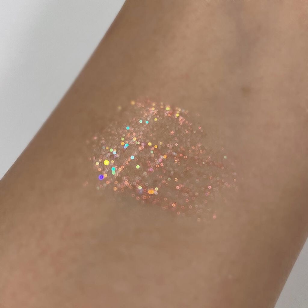 パールブリー アイグリッター  トライアングル/BLACK ROUGE/グリッターを使ったクチコミ（3枚目）