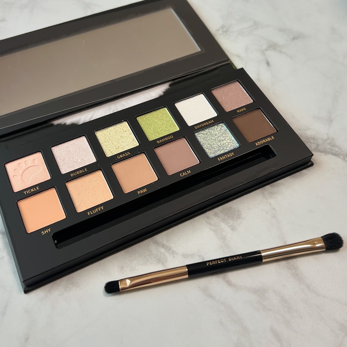 エクスプローラ12色 動物アイシャドウパレット パンダ/PERFECT DIARY/アイシャドウパレットを使ったクチコミ（3枚目）