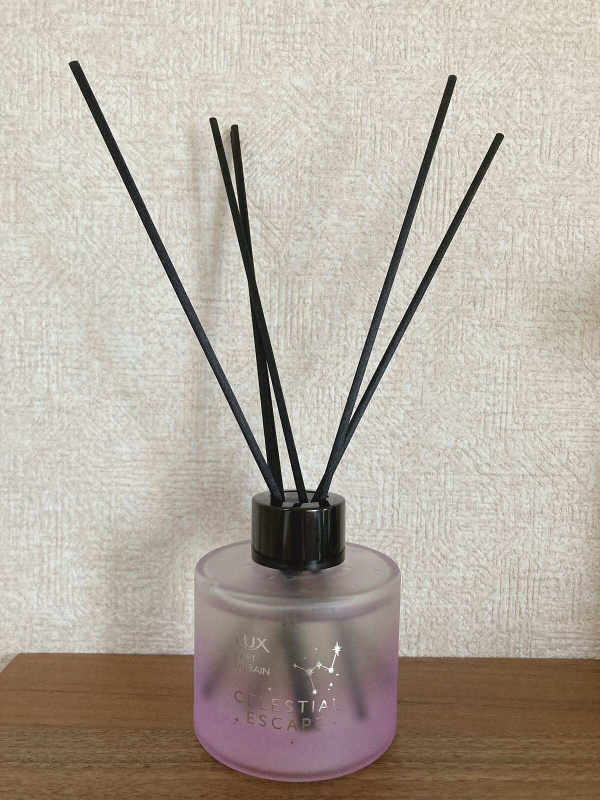 セレスティアルエスケープ ディフューザー /LUX/ルームフレグランスを使ったクチコミ(2枚目)
