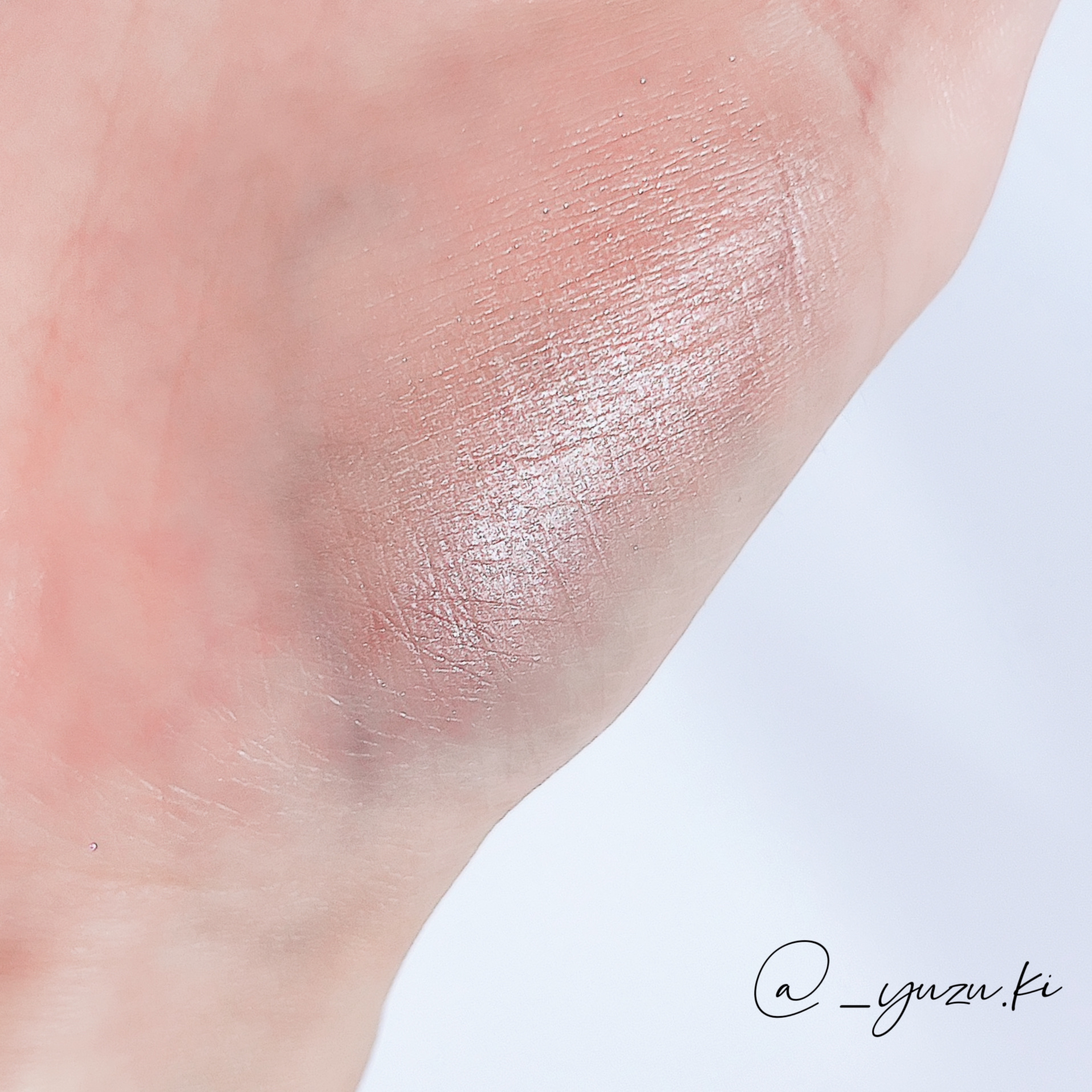 アイグロウジェム スキンシャドウ 12G satin shine/DECORTÉ/ジェル・クリームアイシャドウを使ったクチコミ（3枚目）