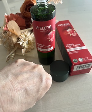 ざくろ ファーミングローション EX/WELEDA/化粧水を使ったクチコミ（3枚目）