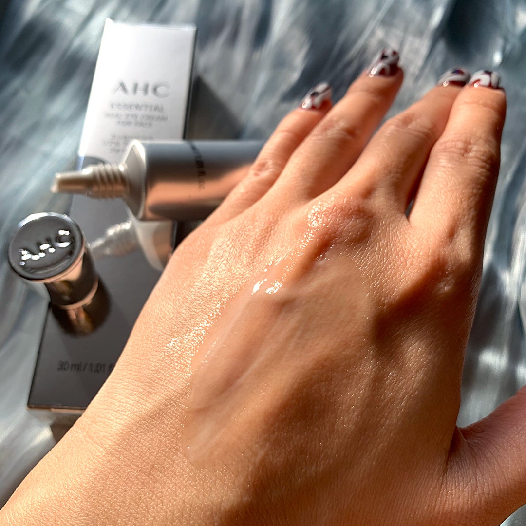 エッセンシャル リアル アイクリーム フォーフェイス/AHC/アイケア・アイクリームを使ったクチコミ(5枚目)