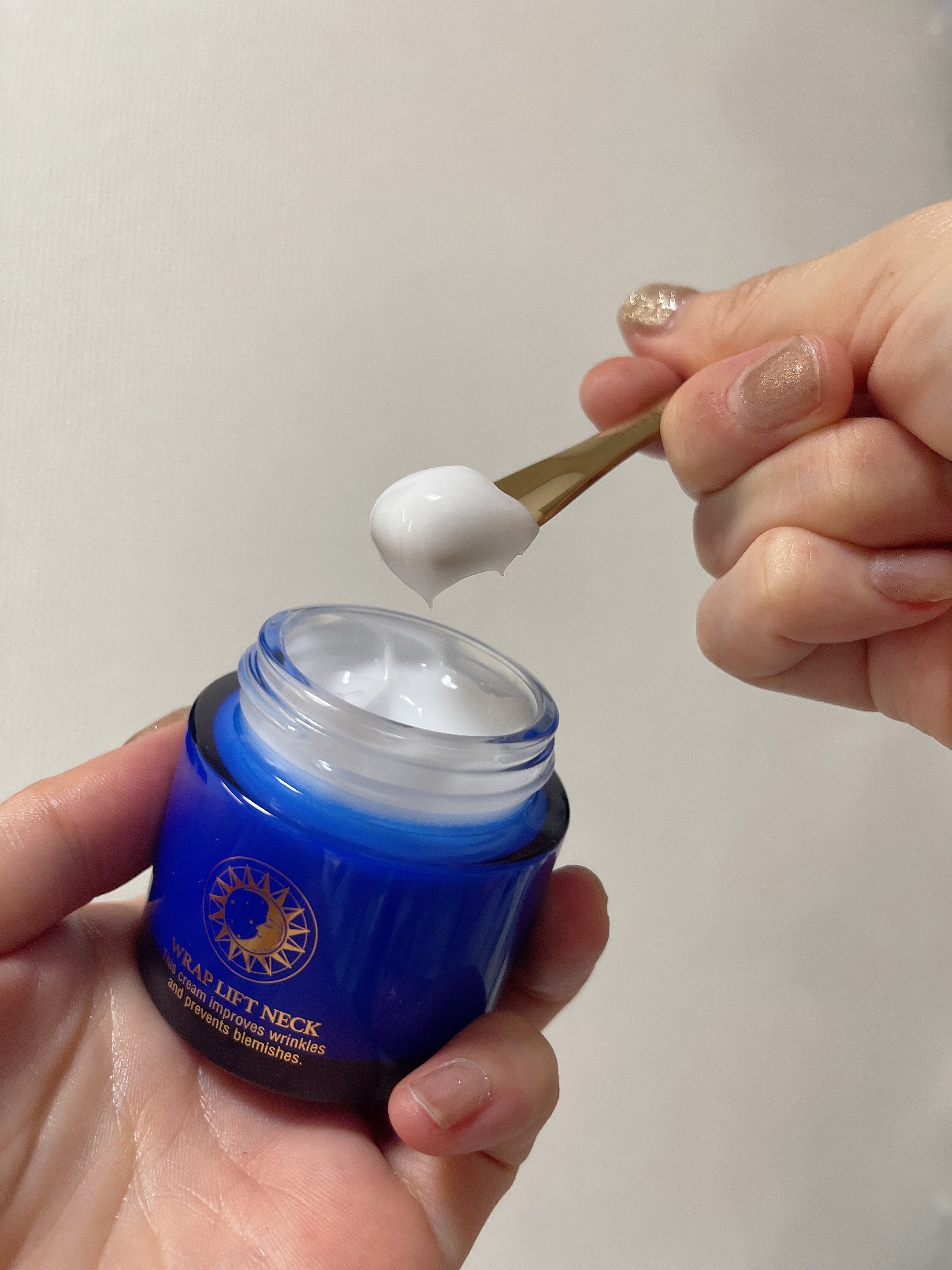 ラップリフト ネッククリーム/ハーリス/ネック・デコルテケアを使ったクチコミ（1枚目）