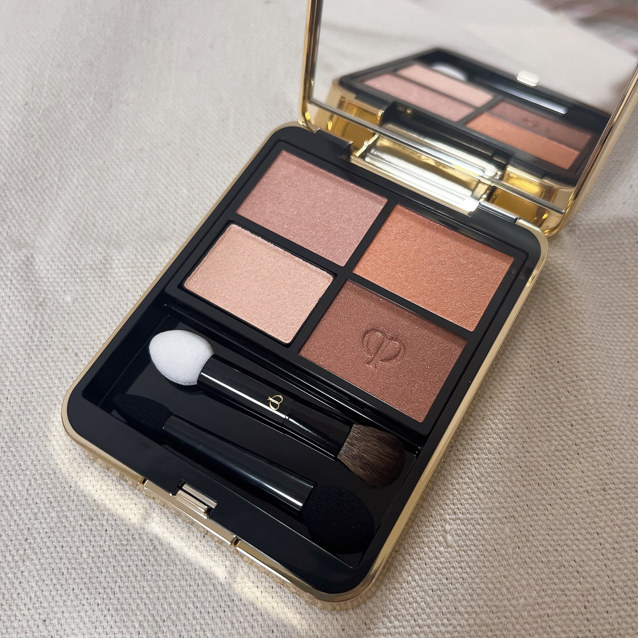 オンブルクルールクアドリ 8 Warm Ocean Sunset（レフィル）/クレ・ド・ポー ボーテ/アイシャドウパレットを使ったクチコミ（3枚目）